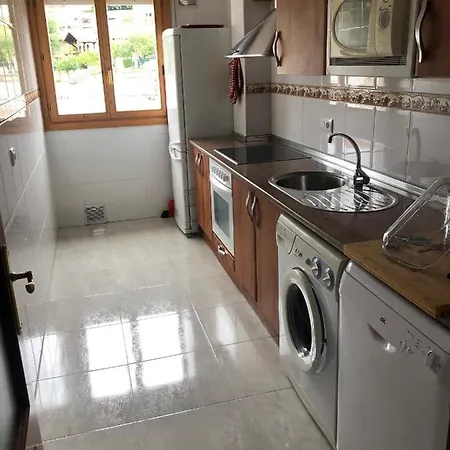 Casa De Claudia Comillas- Jardin Privado - A 10 Metros Del Capricho De Gaudi