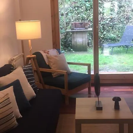 아파트 Casa De Claudia Comillas- Jardin Privado - A 10 Metros Del Capricho De Gaudi