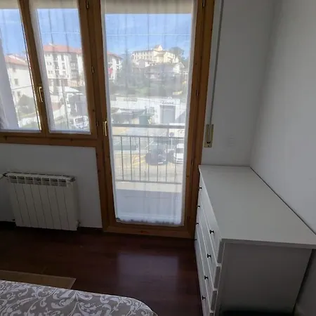 Casa De Claudia Comillas- Jardin Privado - A 10 Metros Del Capricho De Gaudi Апартаменты