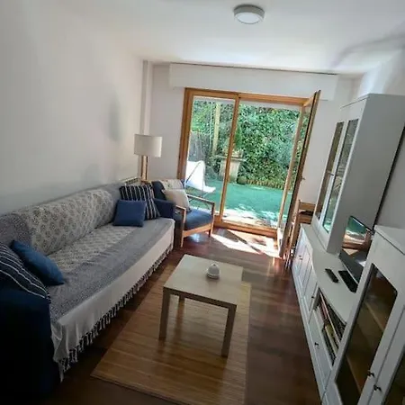 아파트 Casa De Claudia Comillas- Jardin Privado - A 10 Metros Del Capricho De Gaudi 코밀라스