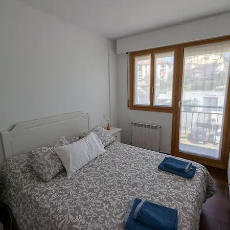 Casa De Claudia Comillas- Jardin Privado - A 10 Metros Del Capricho De Gaudi * Комильяс