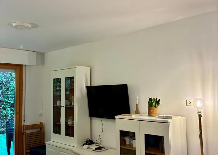 Casa De Claudia Comillas- Jardin Privado - A 10 Metros Del Capricho De Gaudi * Comillas