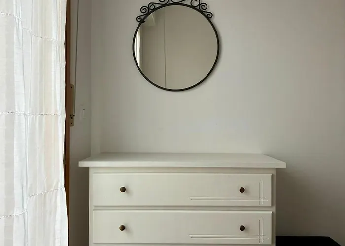 Casa De Claudia Comillas- Jardin Privado - A 10 Metros Del Capricho De Gaudi Appartement