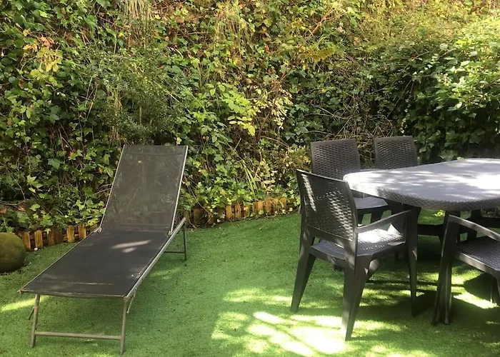 Casa De Claudia Comillas- Jardin Privado - A 10 Metros Del Capricho De Gaudi Comillas